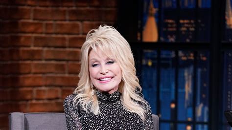 Dolly Parton Celebrates 76th Birthday With Cheeky IG Photo